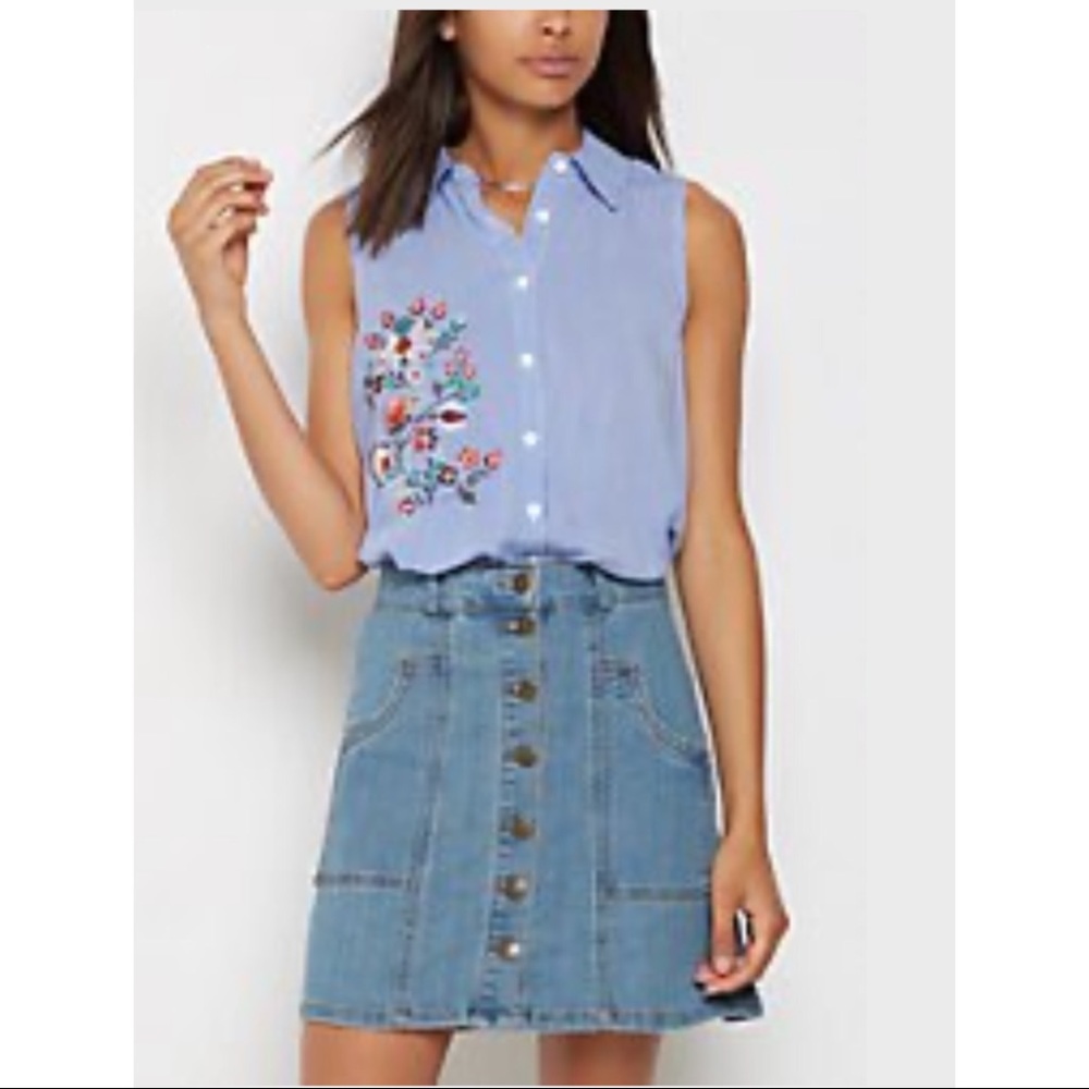 3/$30 SALE Rue21 Floral Striped Button Down Shirt top